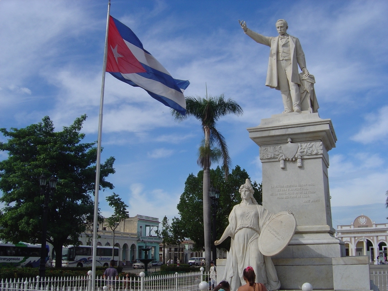 פסלו של חוסה מרטי, גיבור לאומי קובני, הוואנה